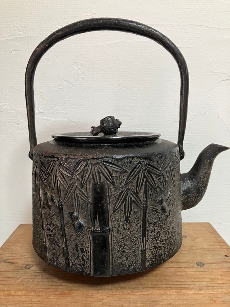 南部鉄瓶　竹図　鉄瓶