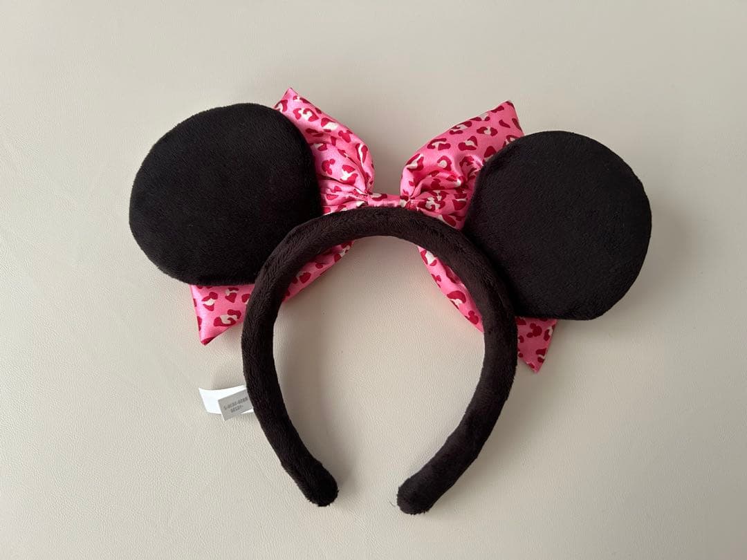 ディズニーカチューシャ　ミニーヒョウ柄　リボン　カチューシャ