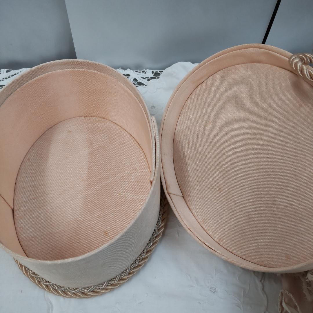 カルトナージュ　人形　ドール　イタリア　アンティーク風　ヴィクトリアン