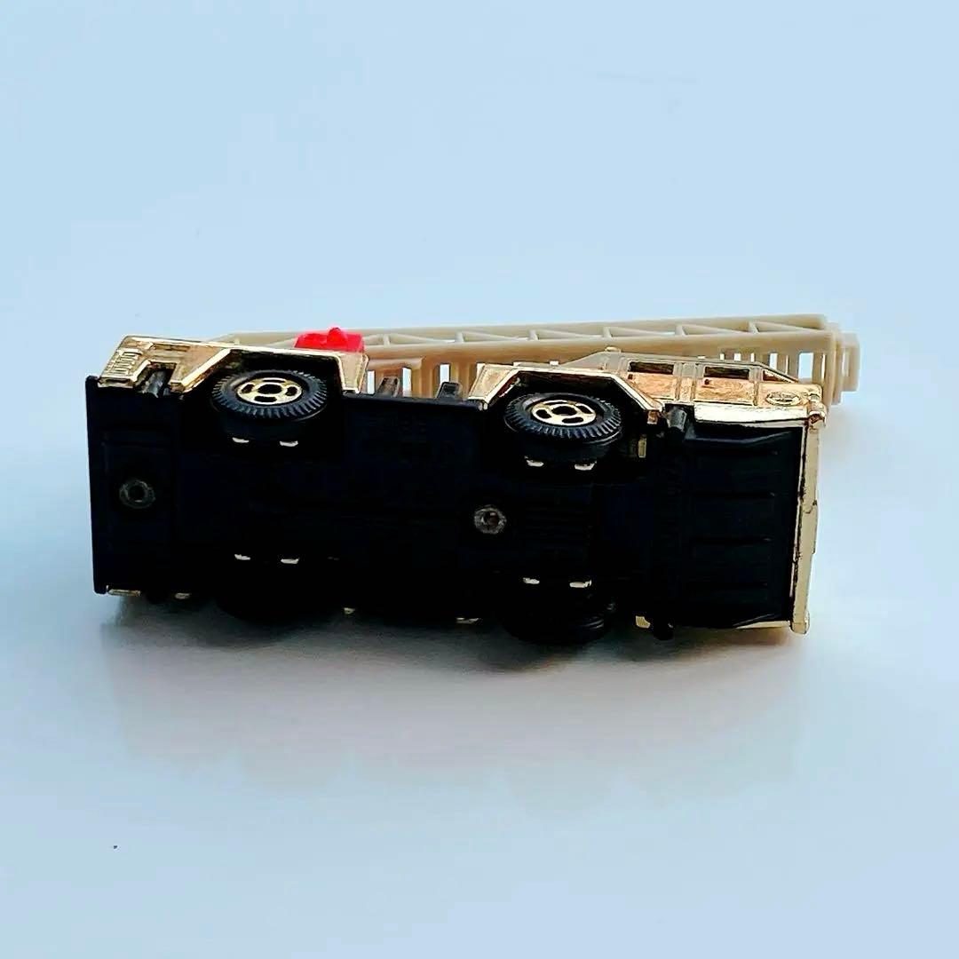 トミカ　ゴールド　No.22.43 日産ディーゼル　はしご車　1/120
