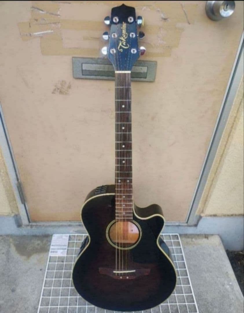 美品 Takamine 100シリーズ BK 型番不明 プリアンプ付きエレアコ
