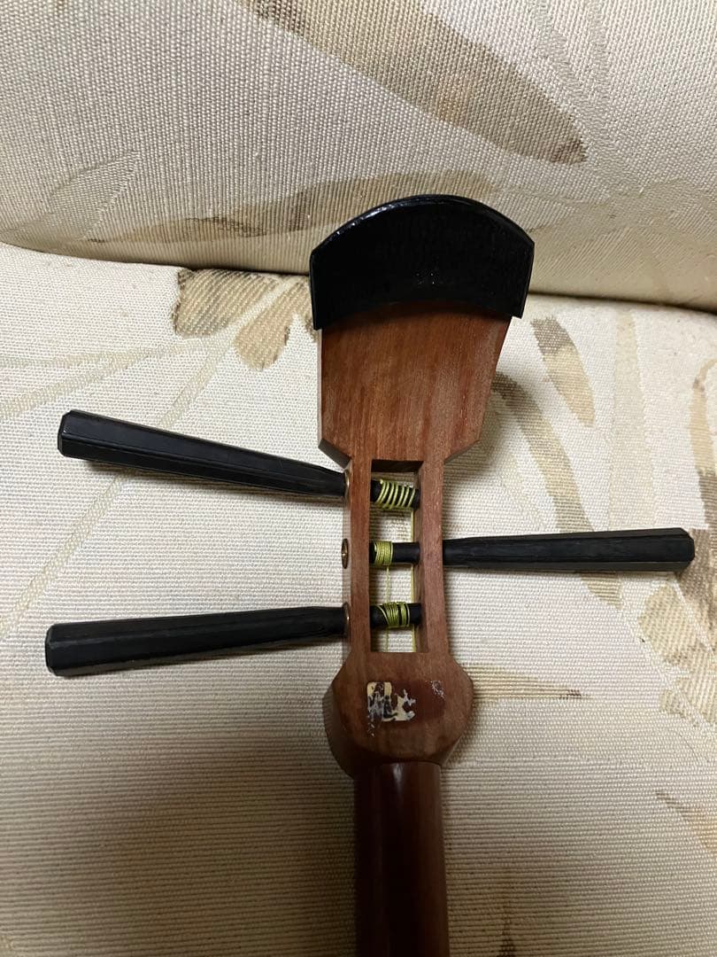 メ4809 高級 和楽器 三味線 紅木 ハードケース付き