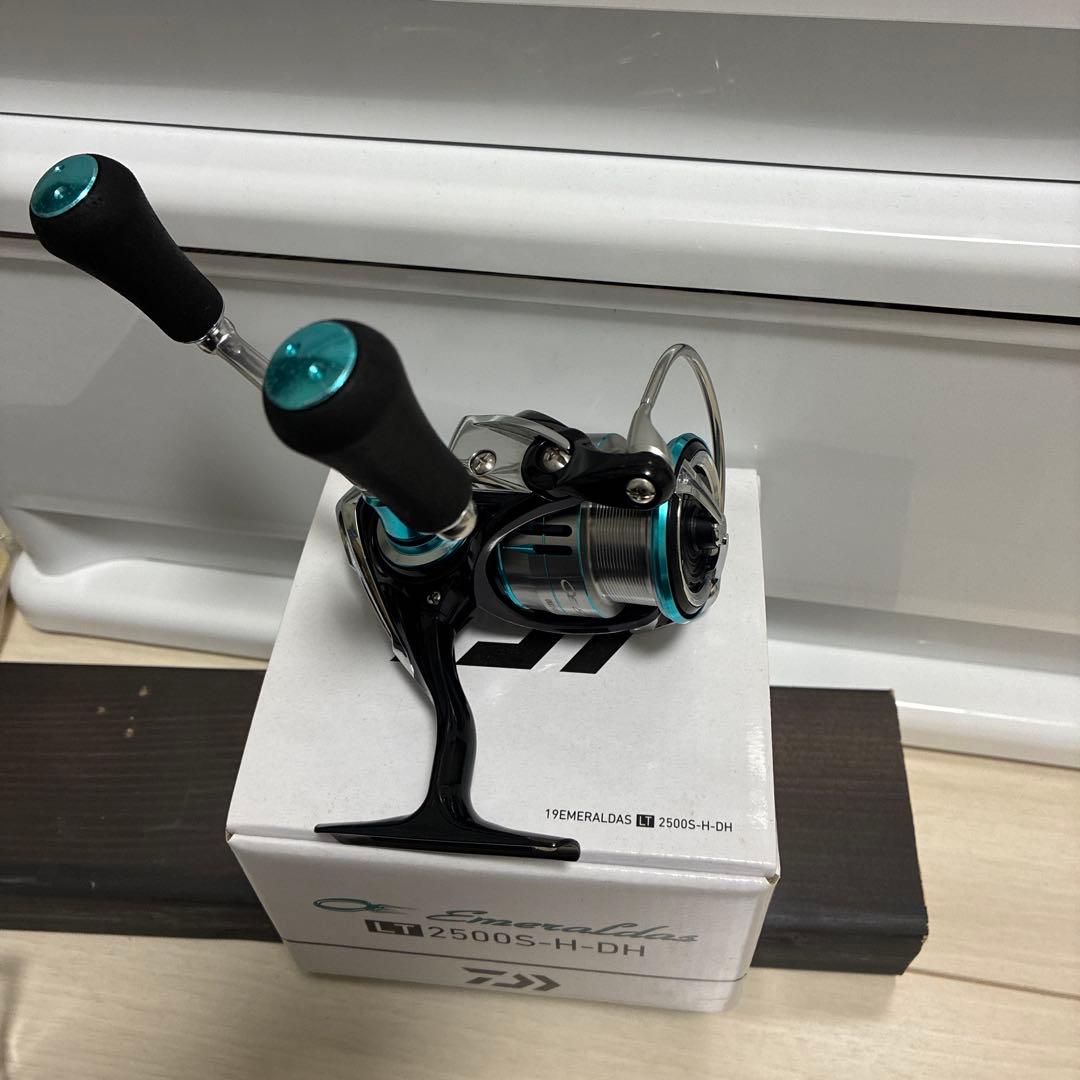 ダイワ　19エメラルダス　スピニングリール　エギング