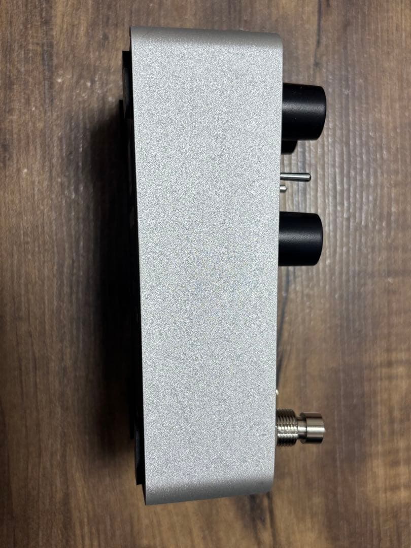 ギター UAFX KNUCKLES