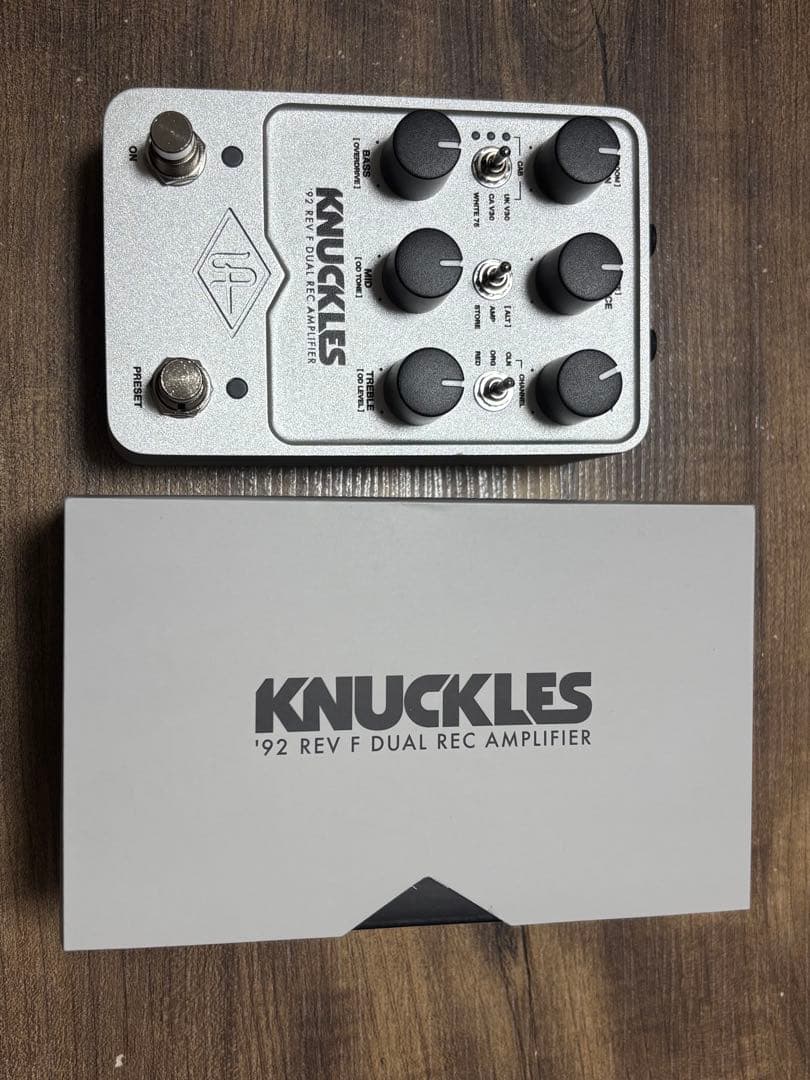 ギター UAFX KNUCKLES