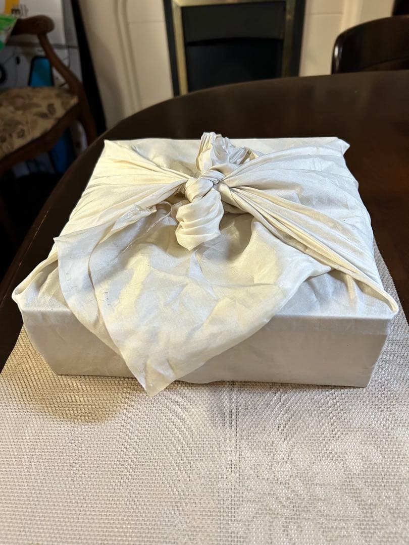 時代のある　希少　 四方盆　茶道具　松平氏焼印　茶入を飾る盆です