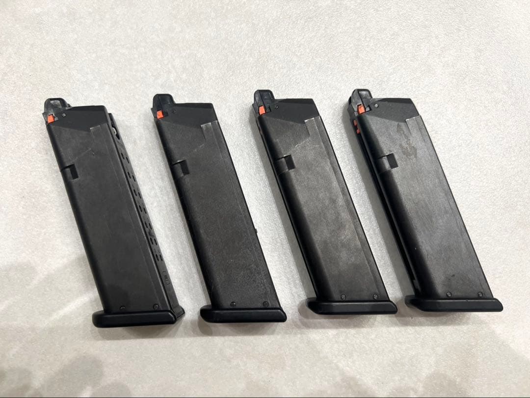 東京マルイGLOCK17 Gen5 MOS ガスブロ　フル装備&おまけ付き‼︎