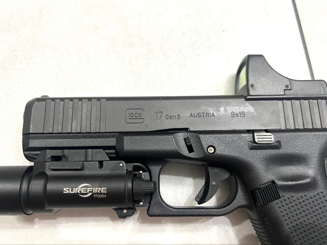東京マルイGLOCK17 Gen5 MOS ガスブロ　フル装備&おまけ付き‼︎
