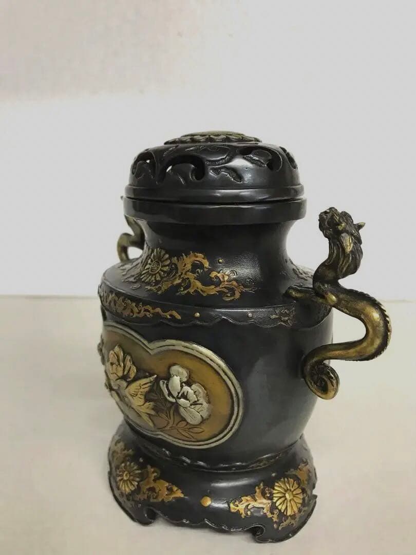 銅器・香炉:菊蓋龍耳花鳥文