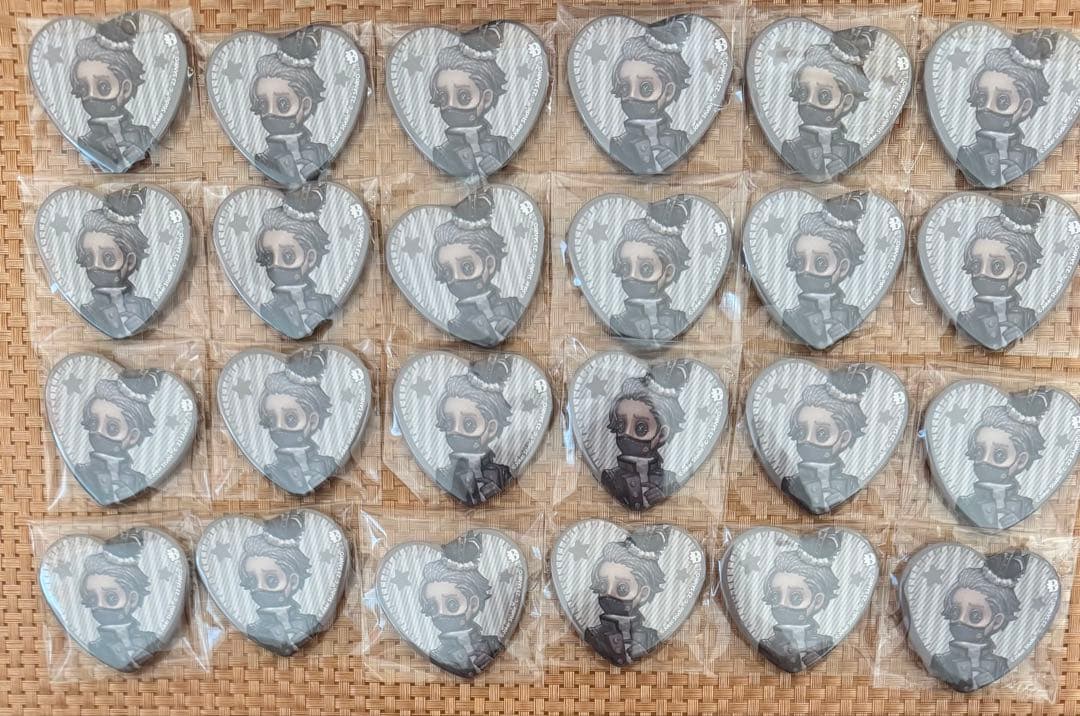 第五人格 IdentityV サンリオ 缶バッジ 納棺師 24点