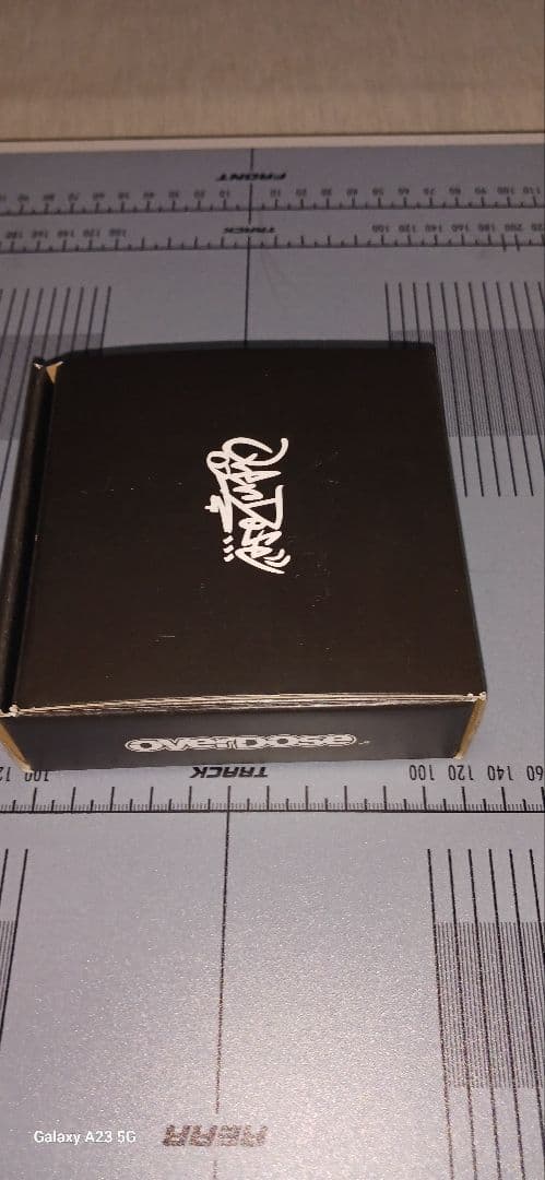 OVERDOSE マルチRCスタンド レッド