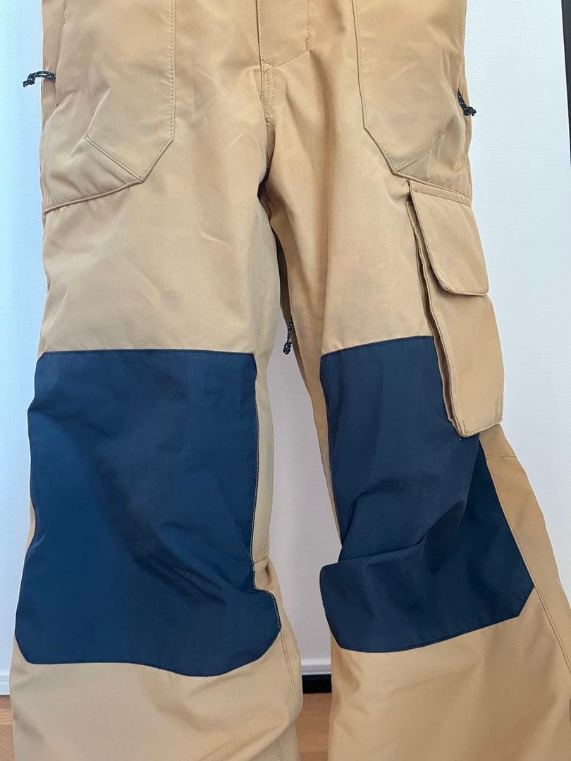 VOLCOM 子供用 スノーボードウェア 上下セット S