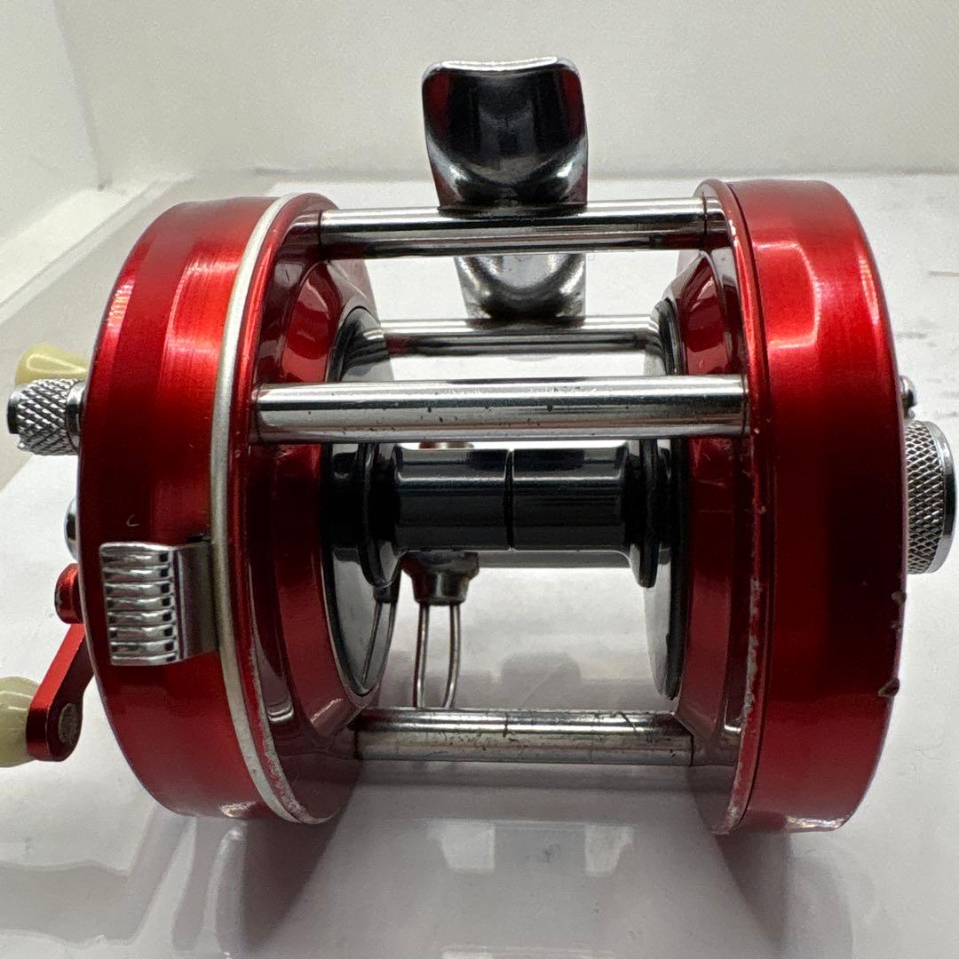 ABU Ambassadeur 5000A レッド