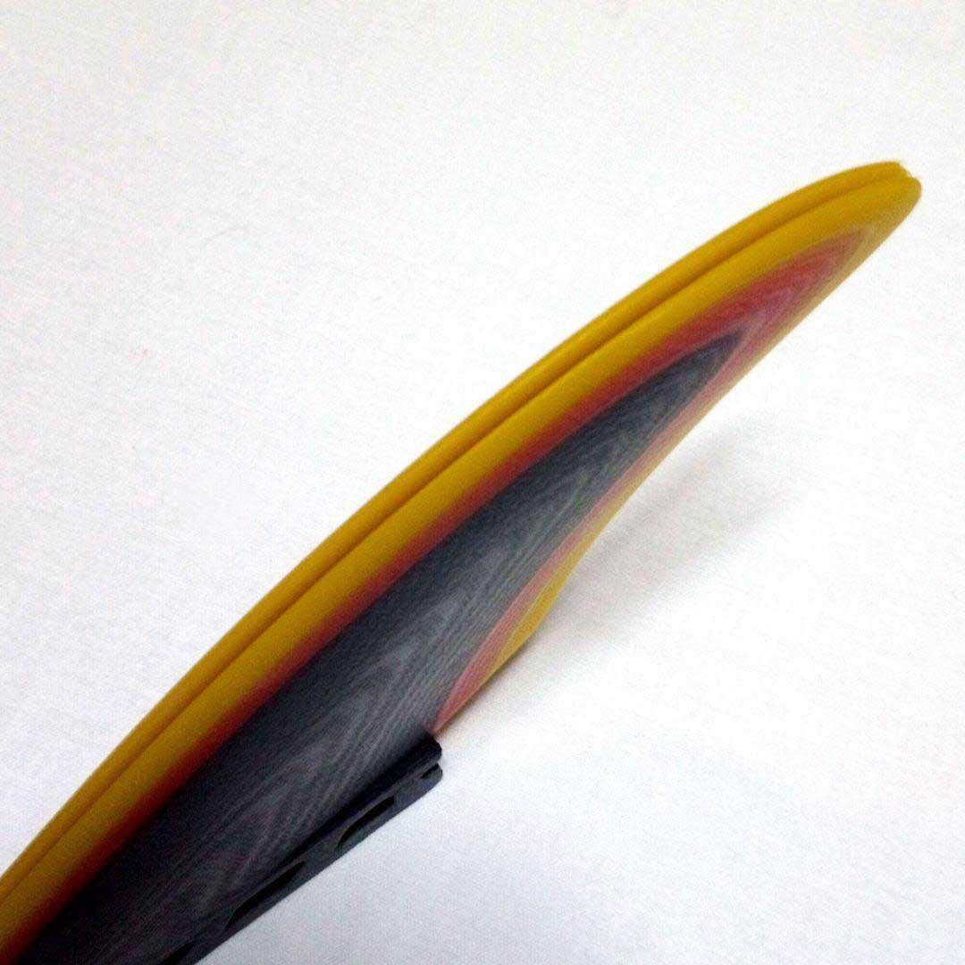 FUTURE クワッドフィン ファイバーグラス製 ★フィッシュ