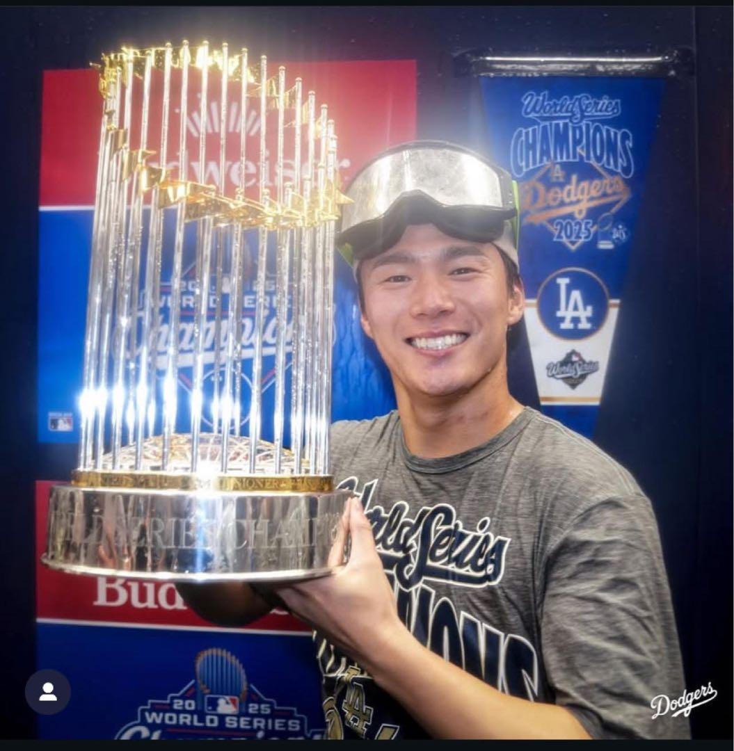 山本由伸 TシャツXL クリアファイル&号外