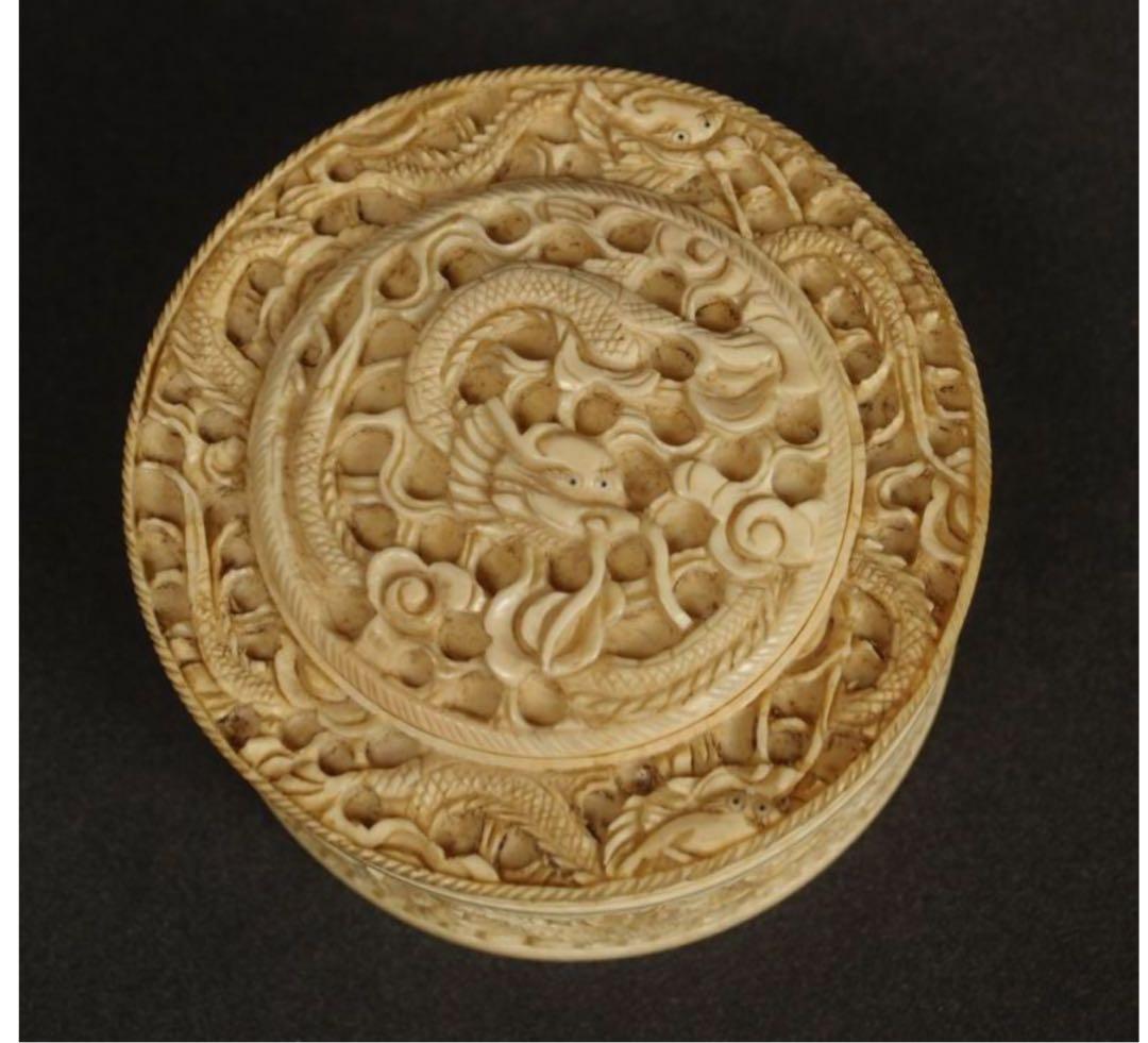 ナリトラ商品2点送料無料　清～民国　雲龍文彫刻蓋物　中国古玩