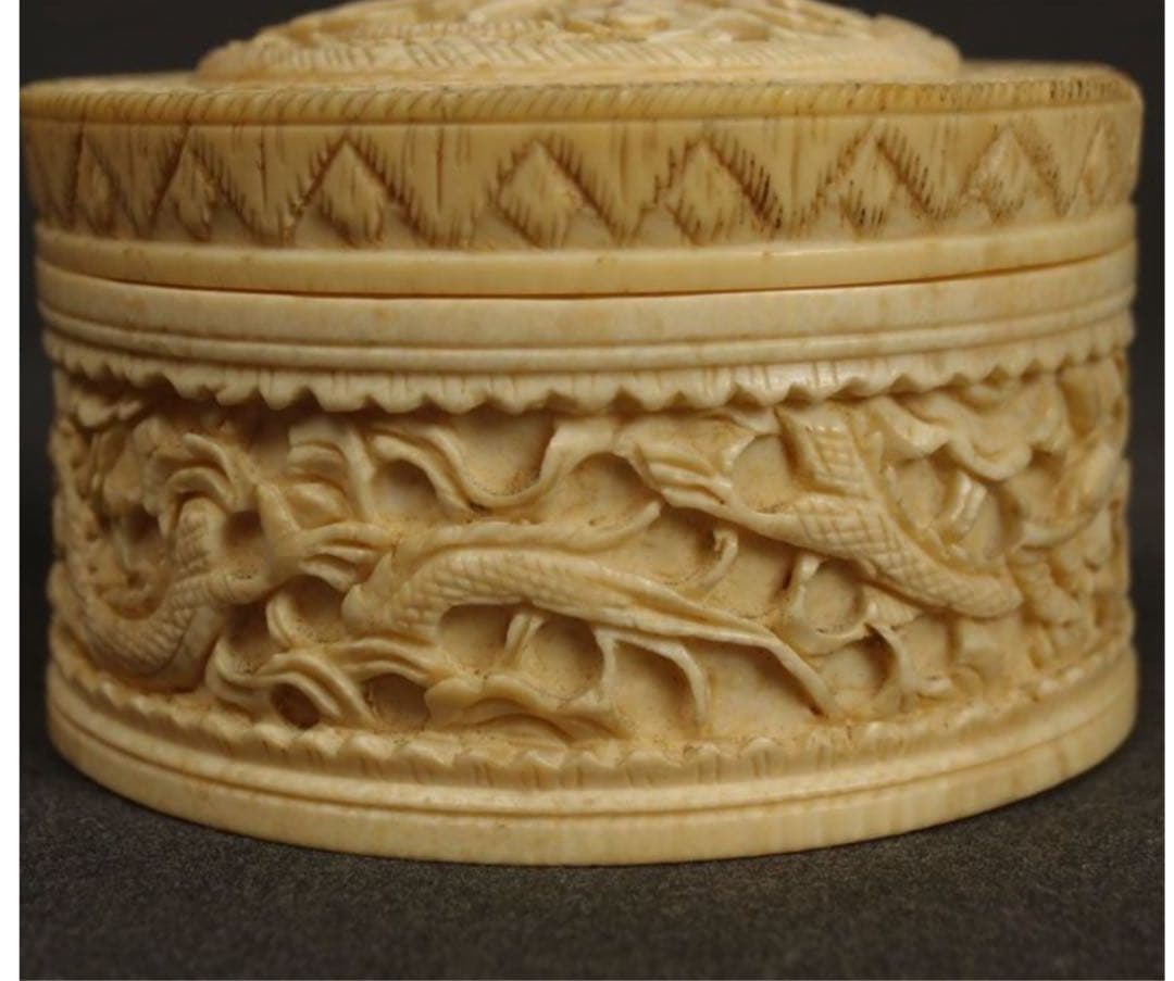 ナリトラ商品2点送料無料　清～民国　雲龍文彫刻蓋物　中国古玩