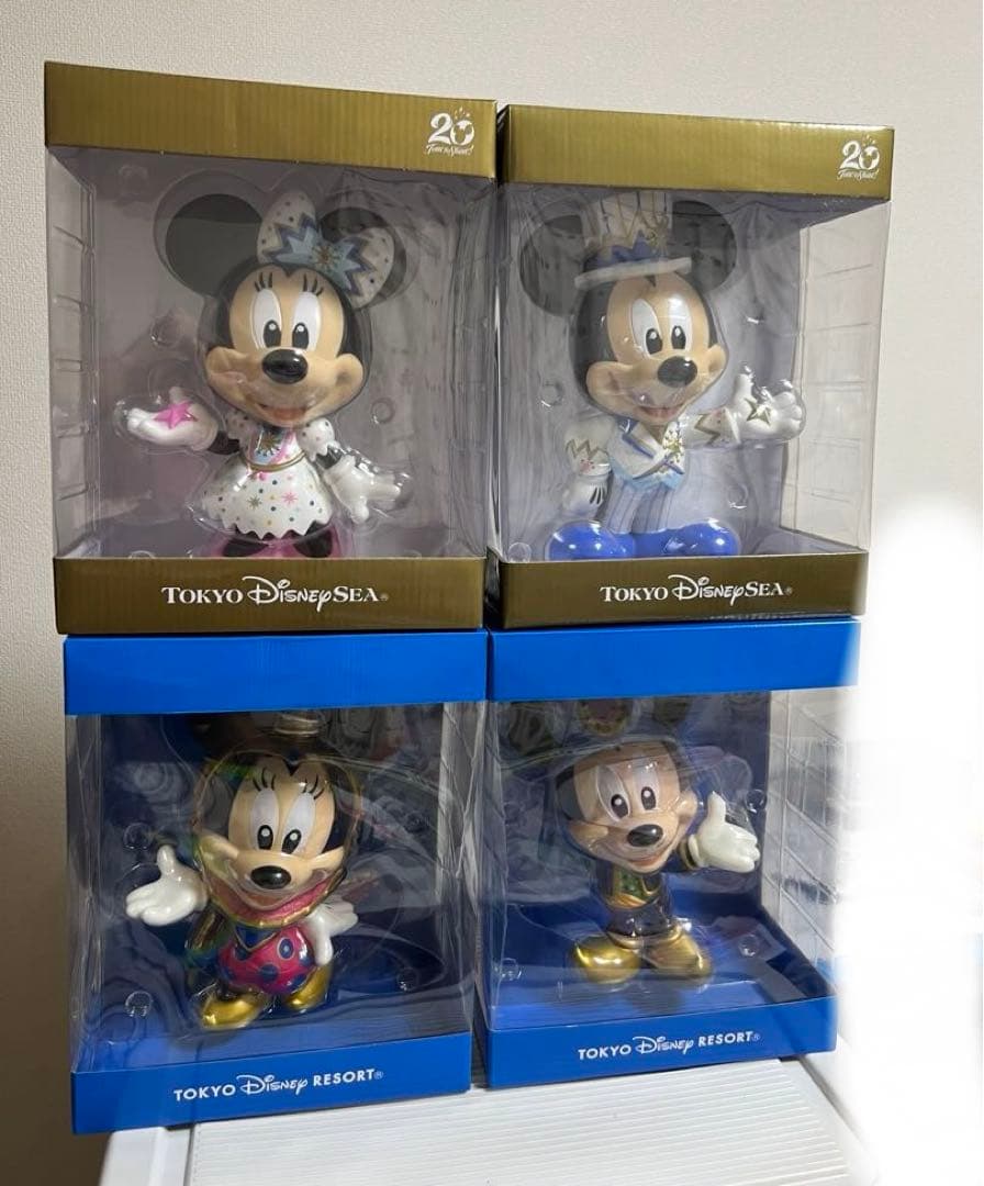 ディズニーフィギュア（ミッキー　ミニー、アラジン）アブーズバザール（20周年）