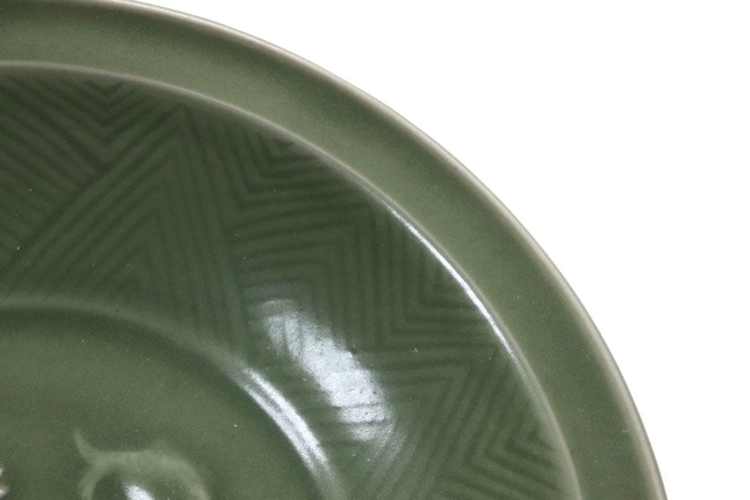 ※中国　龍泉窯　魚紋大皿　青磁　送料込み0814