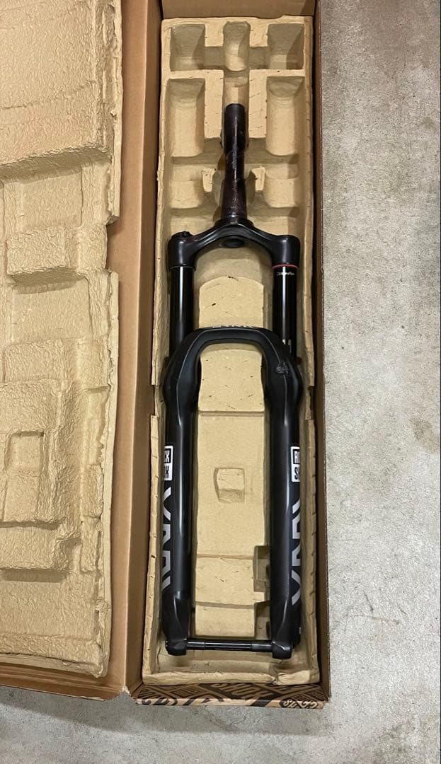 RockShox Yari 29er サスペンションフォーク