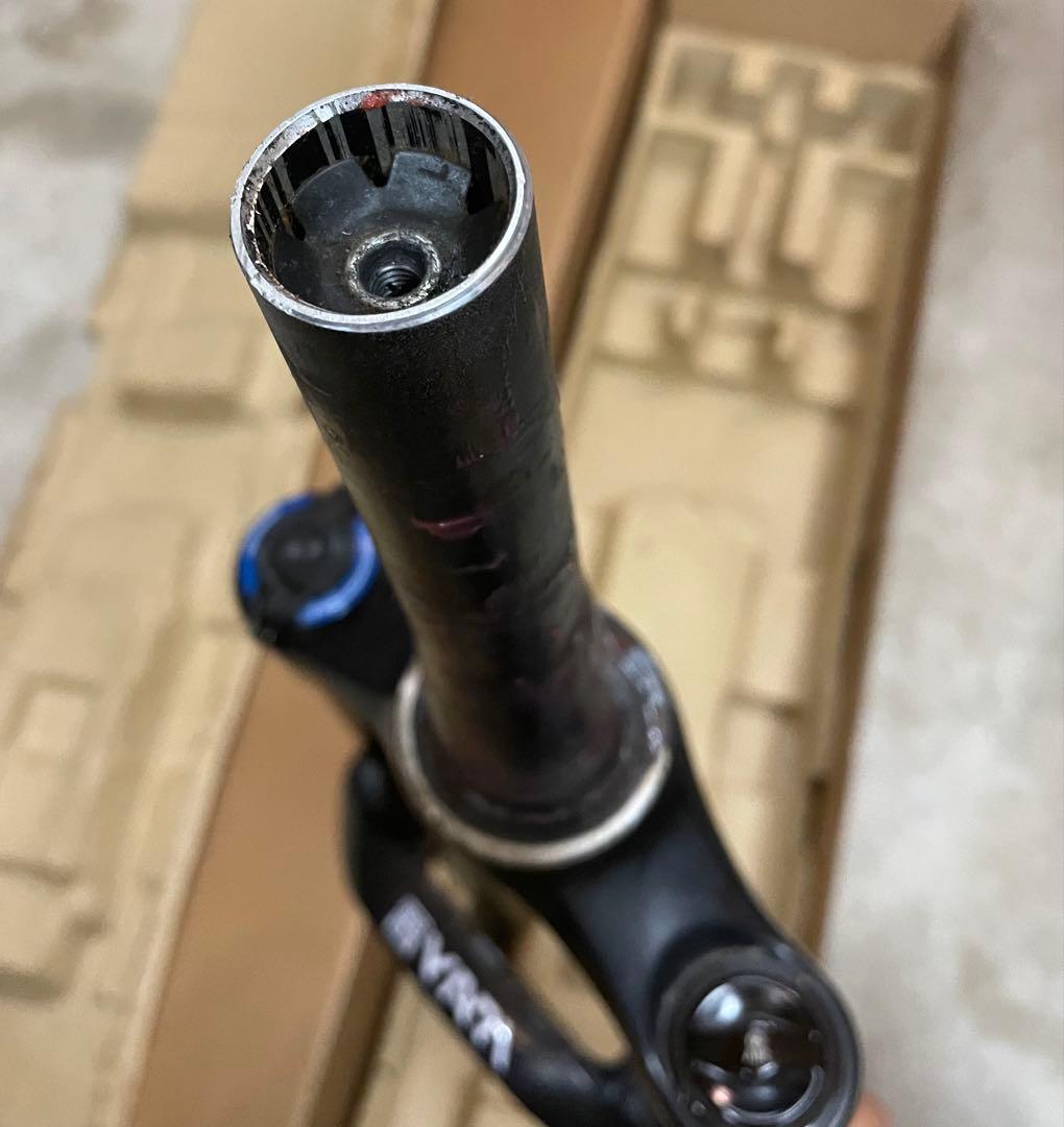 RockShox Yari 29er サスペンションフォーク