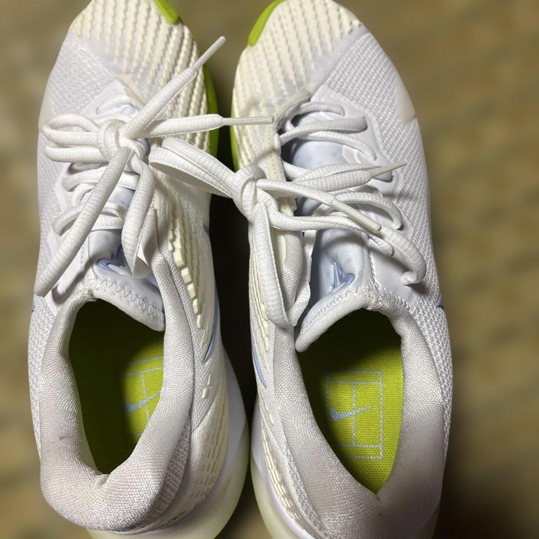 最終値下げ【ナダル】Nike テニスシューズ ホワイト/ライム　25cm