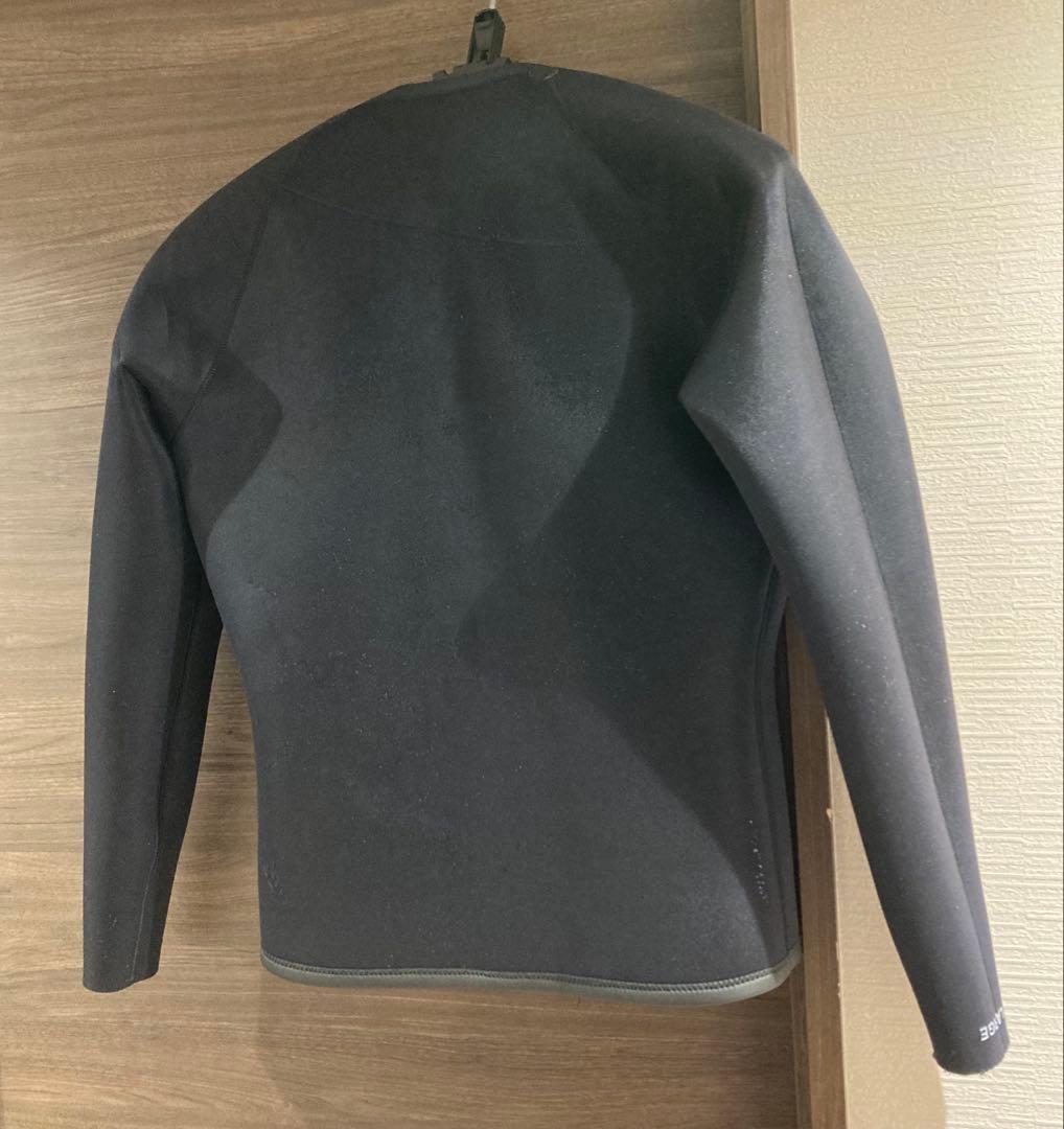 RVCA ブラック タッパー フロントジッパー　XL 2mm