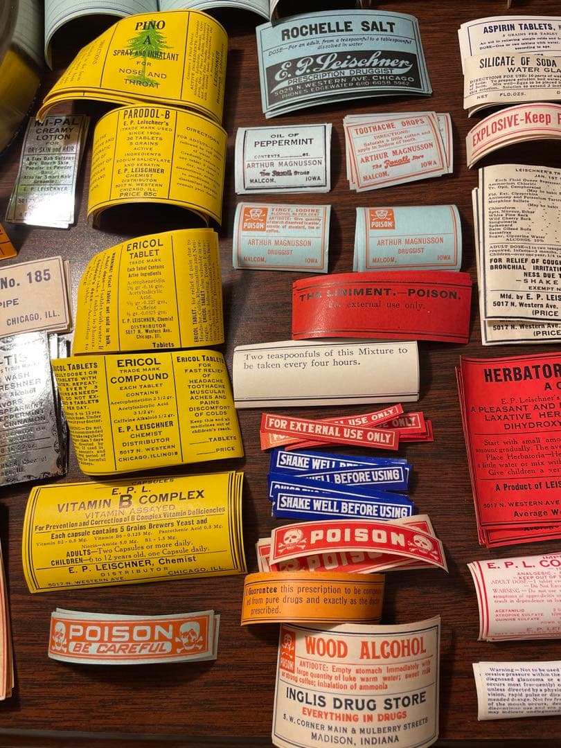 海外　ファーマシーラベル　75種各一枚計75枚　➕薬袋一枚　✖️3ラベル