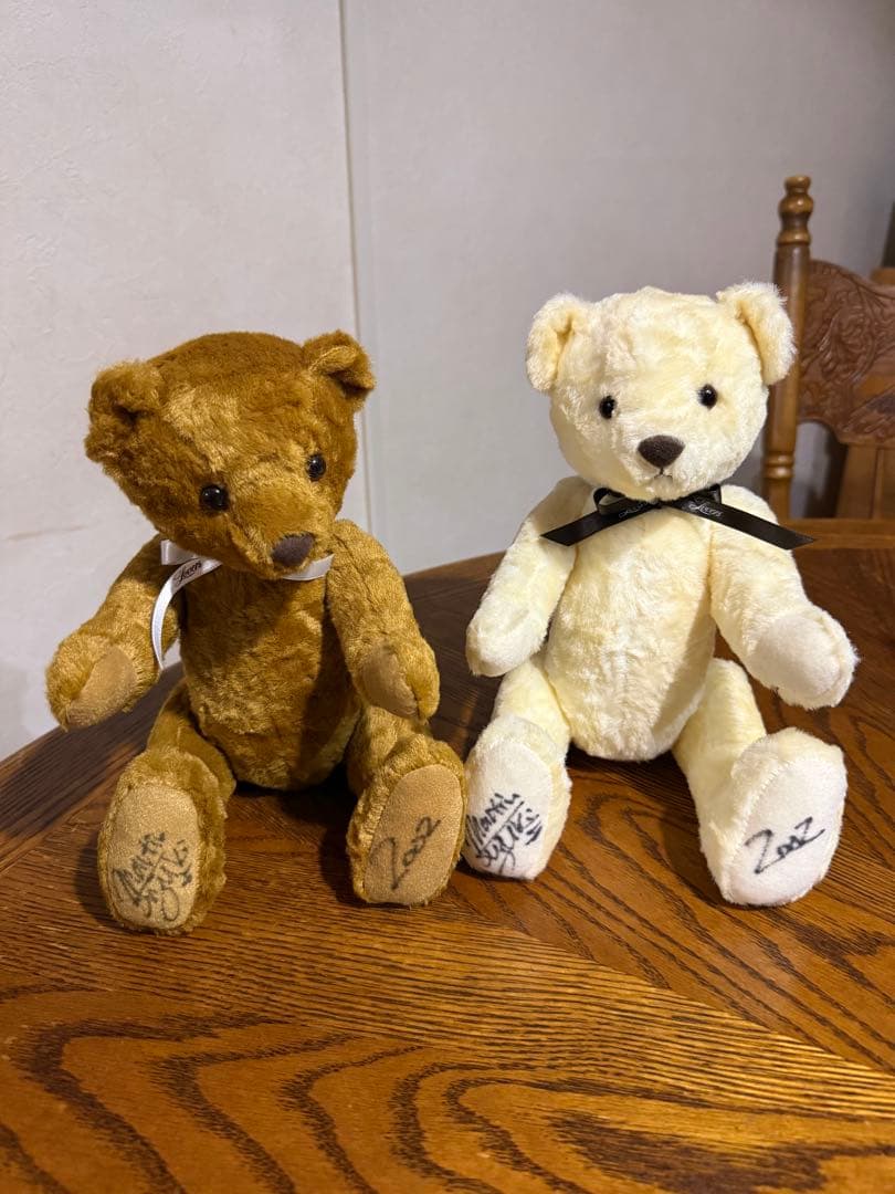茶色とクリーム色テディベアセット(鈴木雅之サイン入り)