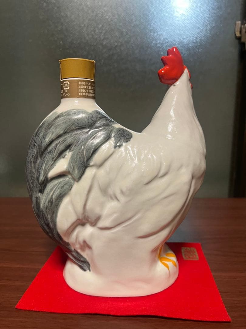 【未開栓】サントリーウイスキーローヤル12年 干支ボトル 2005年 酉 とり