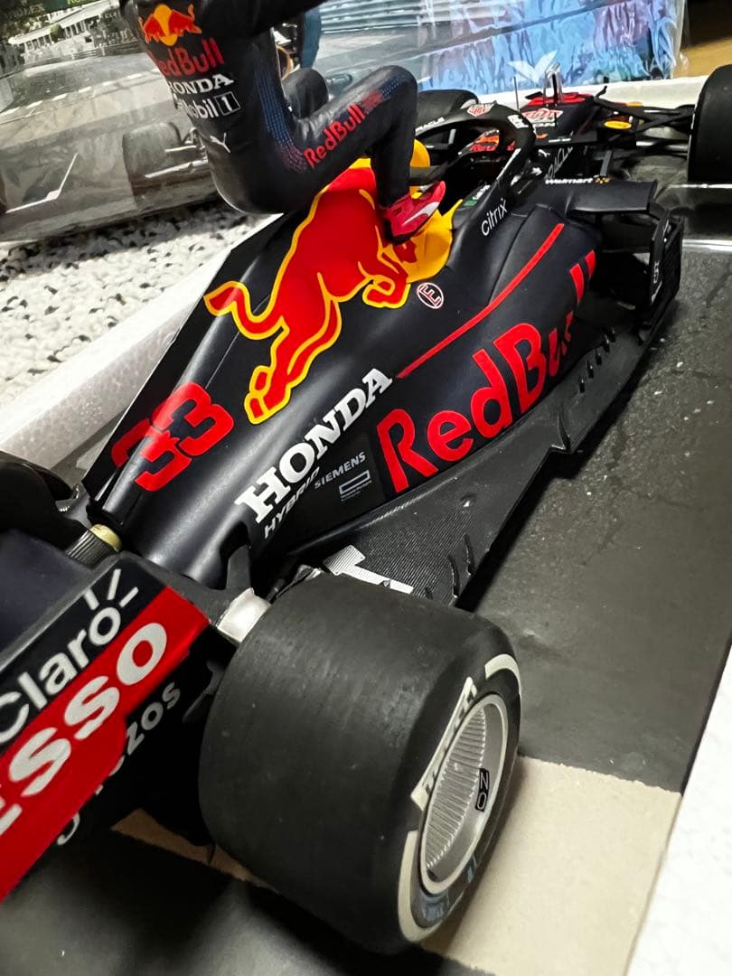 美品 MVショップ 1/18 マックス・フェルスタッペン 2021 モナコGP