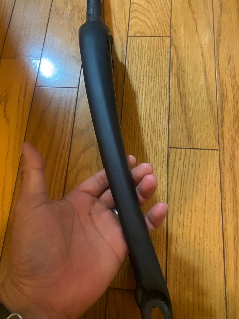 ロードバイク カーボンフォーク