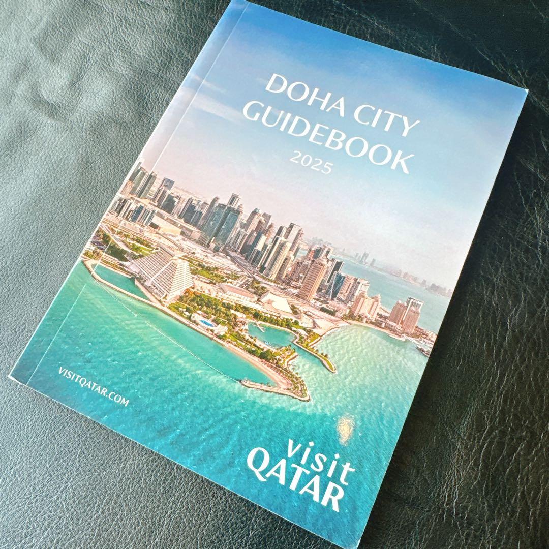 【豪華ガイドマップ付き】カタール館　木製のパビリオン模型　新品未使用