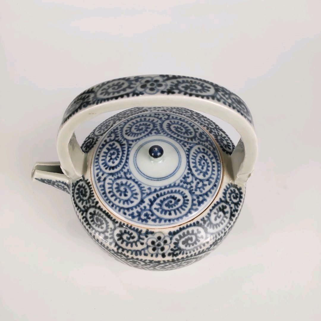 お値下げしました。古伊万里　染付　蛸唐草　銚子