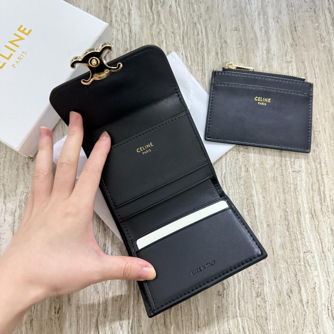 美品ノベルティ　三つ折財布