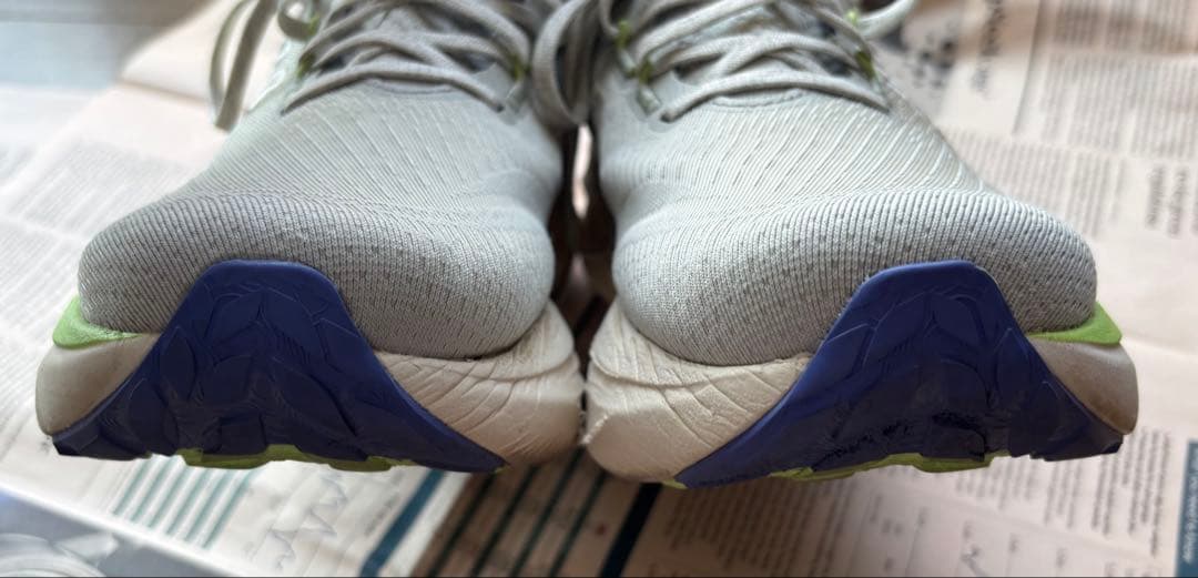 ⑩ asics　アシックス　GEL-NIMBUS 27　ランニングシューズ