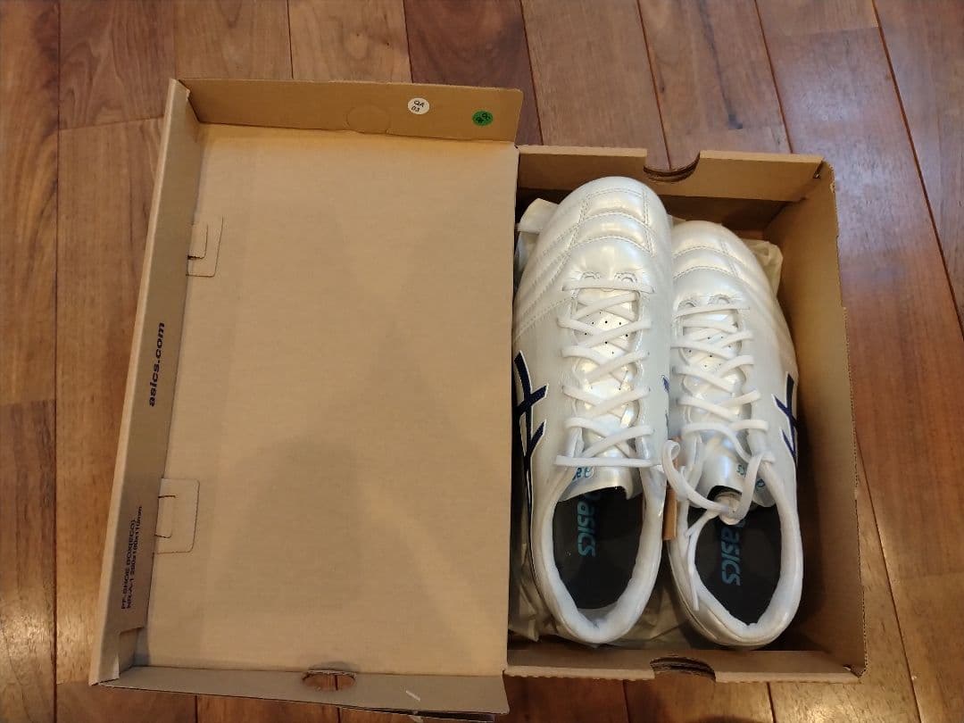 asics サッカーシューズ ホワイト/ブルー