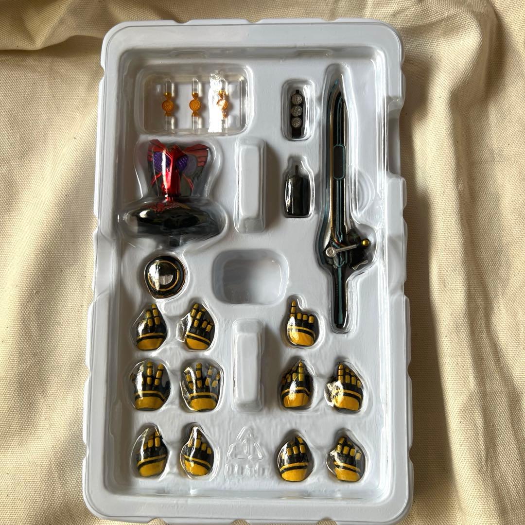 S.H.Figuarts 真骨彫製法 仮面ライダーオーズ ラトラーターコンボ