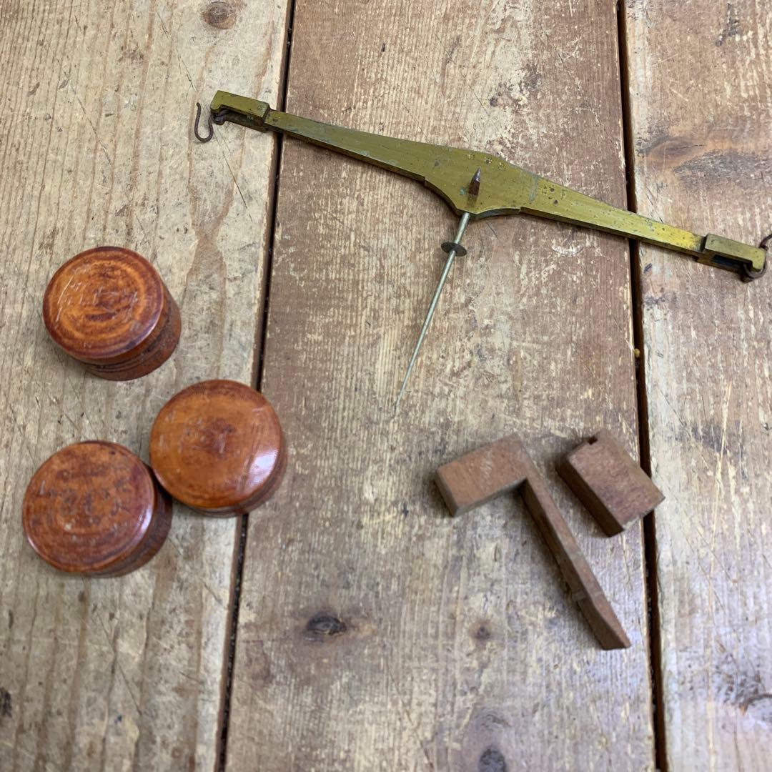 E-壁 【希少・アンティーク】木製ケース入り 天秤ばかり セット 真鍮製 ビンテ