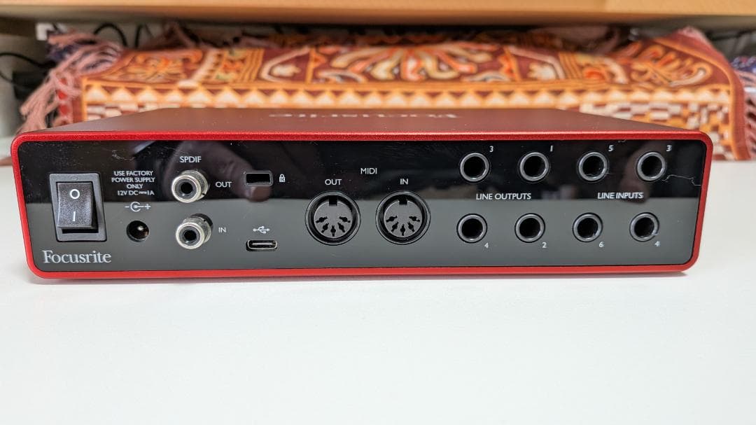 Focusrite Scarlett 8i6 オーディオインターフェース