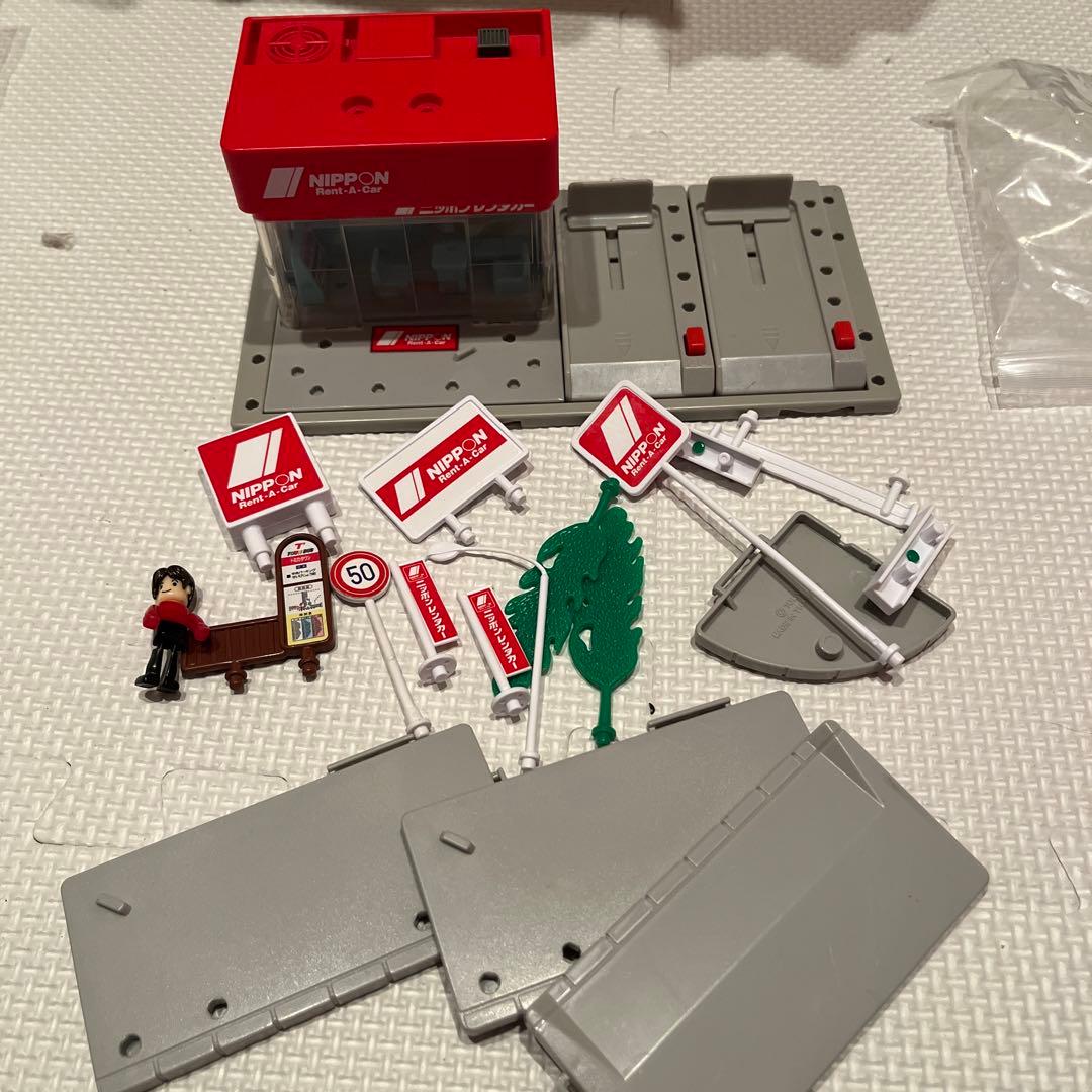 トミカタウン　ニッポンレンタカー　おもちゃ