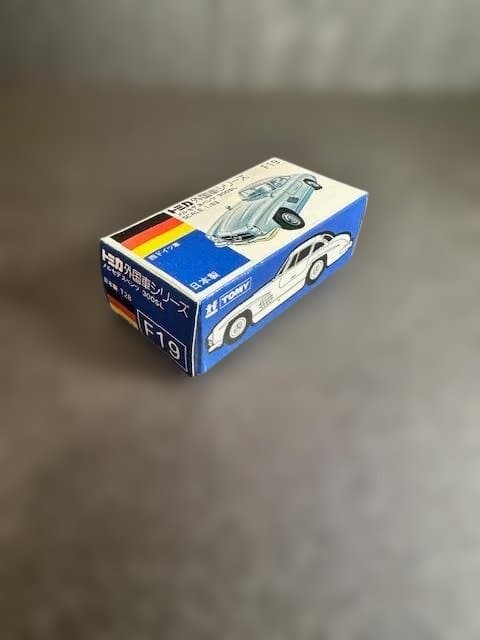 【絶版希少・トミカ 青箱】F19　メルセデス・ベンツ 300SL 日本製