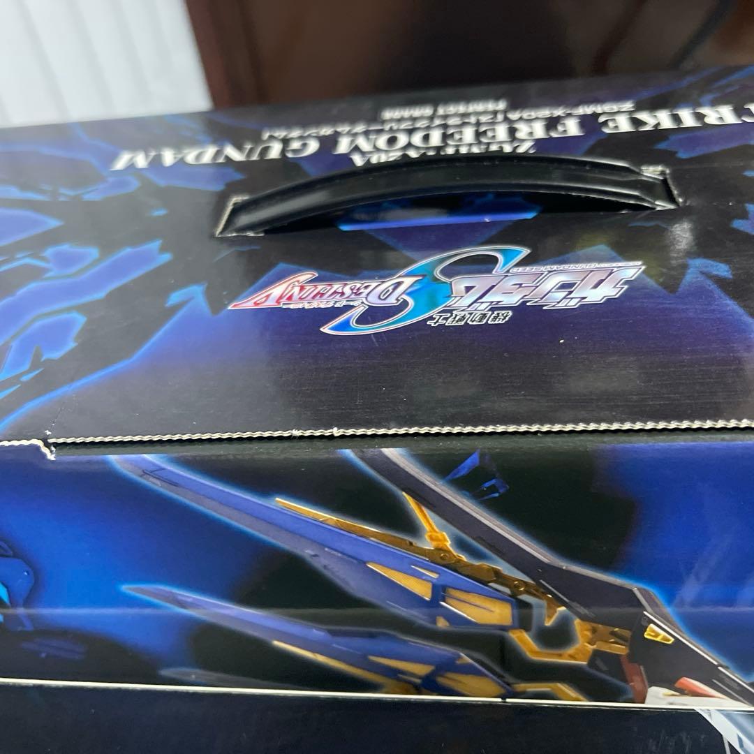 PG 1/60 ZGMF−X20A ストライクフリーダムガンダム(未開封品)