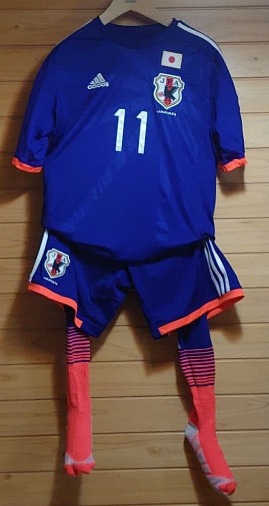アディダス　サッカー日本代表ユニフォーム、上下＆ソックスセット　日本サイズ上下L