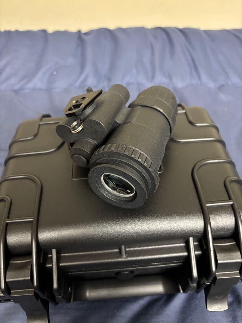 PVS-18 Gen2+ ナイトビジョン P45 白燐