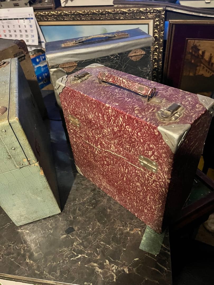 SPレコードが75枚、収納ケースに入ってます 収納ケース付き 歌謡曲、軍歌、浪曲