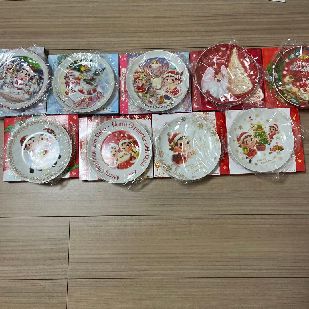 不二家ペコちゃんクリスマスお皿　２２枚セットまとめ売り