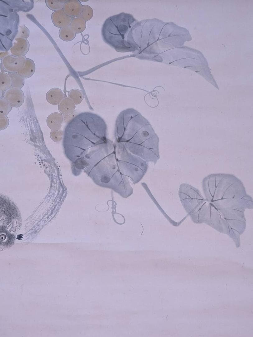 【真作】掛軸　永田春水　葡萄に栗鼠図　花鳥画　淡彩　逸品　合箱入　R149