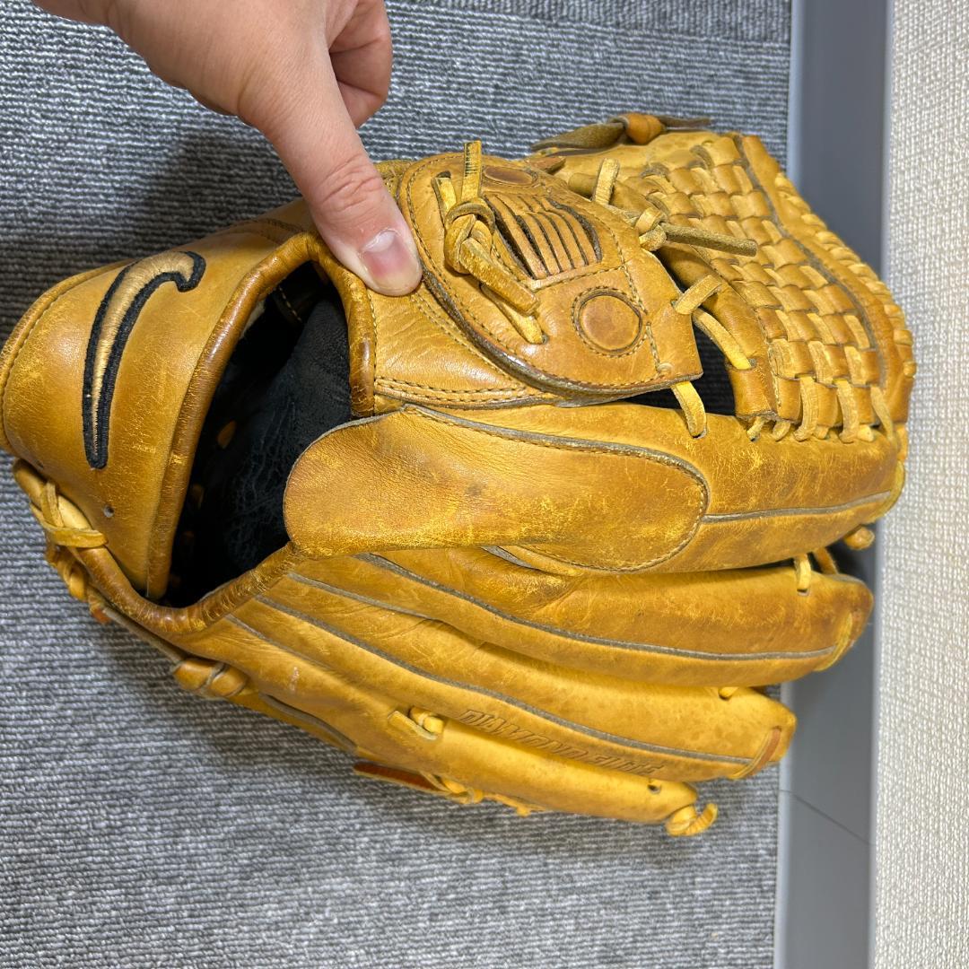 ダルビッシュモデル　NIKE　一般硬式用　投手用グラブ