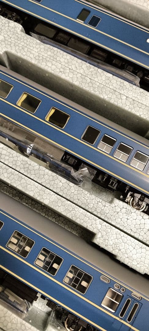 HOゲージ KATO 20系特急形寝台客車、4両セット